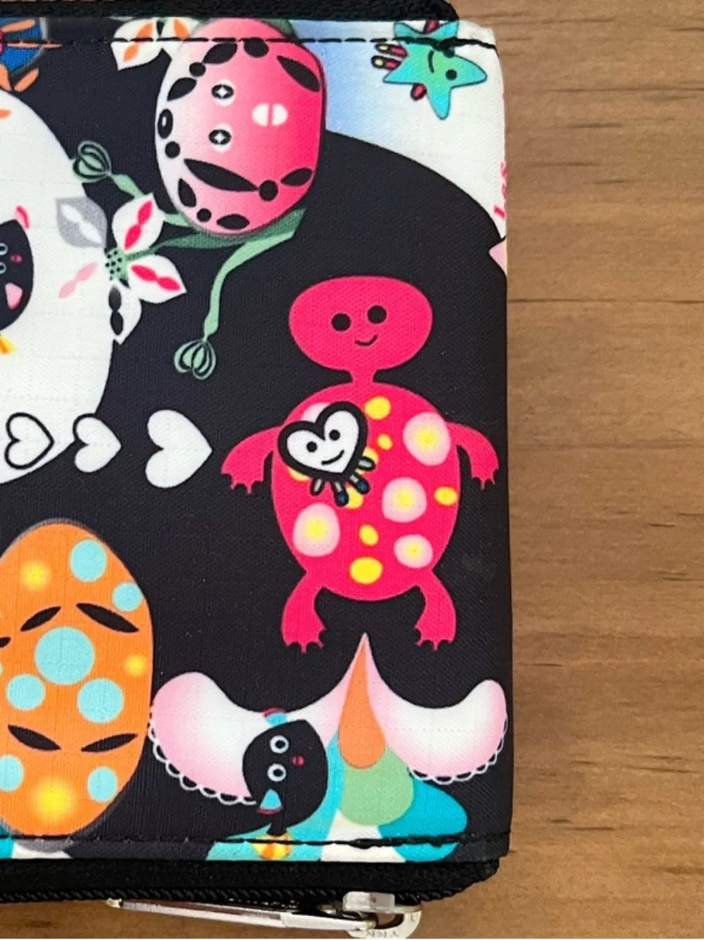 LeSportsac Full Zip Compact Wallet Colorful Jellyfish Sea Life Print EUC